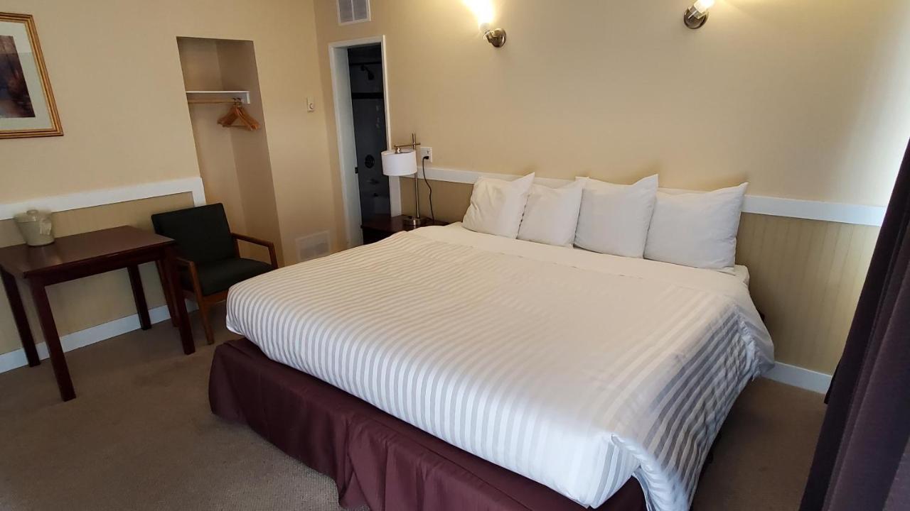 Comox Valley Inn & Suites Courtenay Eksteriør bilde